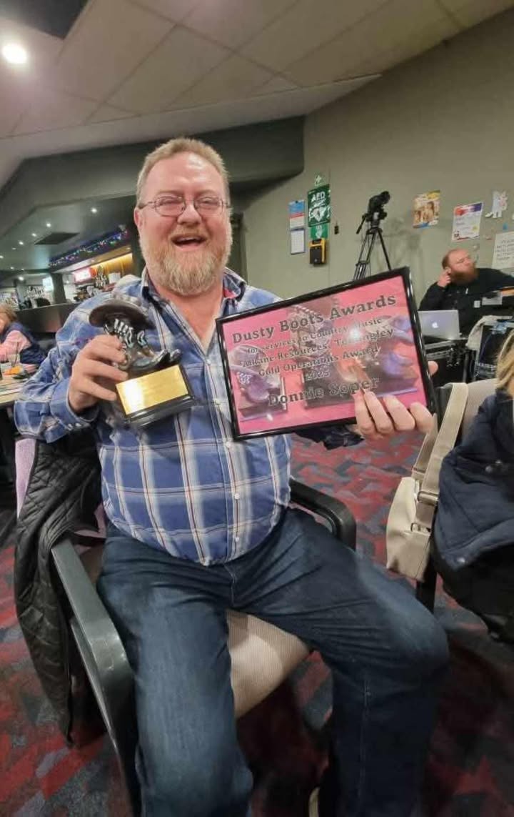 Featured image for “Dusty Boots Award Winner Donnie Soper Honoured at Narromine Country Music Event”