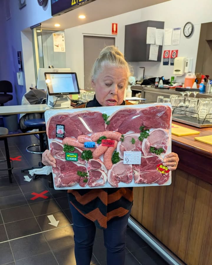 Featured image for “Sunday Raffles: Win Meat Trays, Hams, and More at Newcastle United Sports Club”