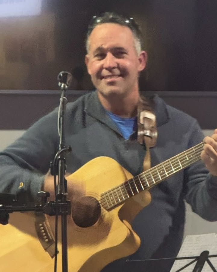 Featured image for “Songwriters Sing: Luke Naismith Lights Up Wednesday Nights at Newcastle United Sports Club”