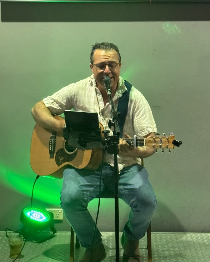 Featured image for “Alt-Acoustic Chill Vibes: Spotlight on Singer-Songwriter Kody at Newcastle United Sports Club”